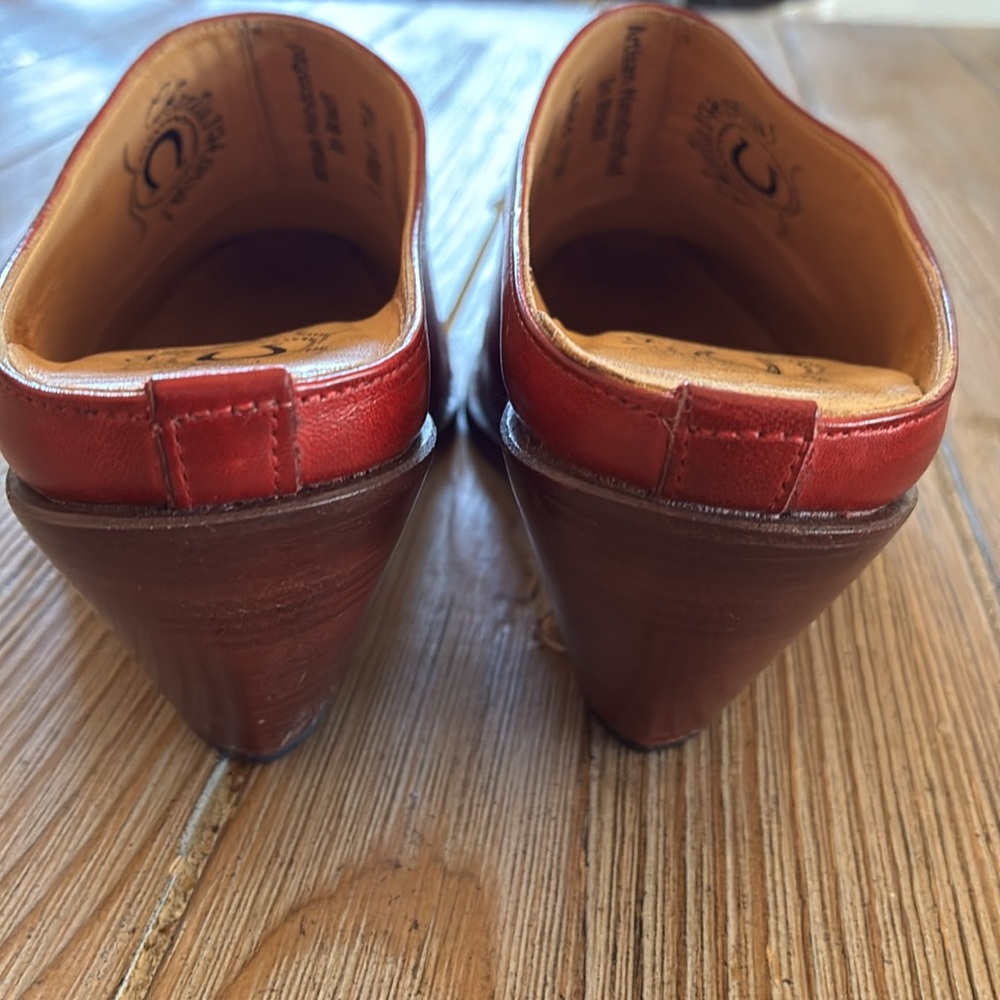 Charlie 1 Horse Lucchese Red Leather Western Mules - Picture 7 of 10